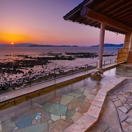 Hotel Wakayama Kada Onsen Kada Kaigetsu Zewnętrze zdjęcie