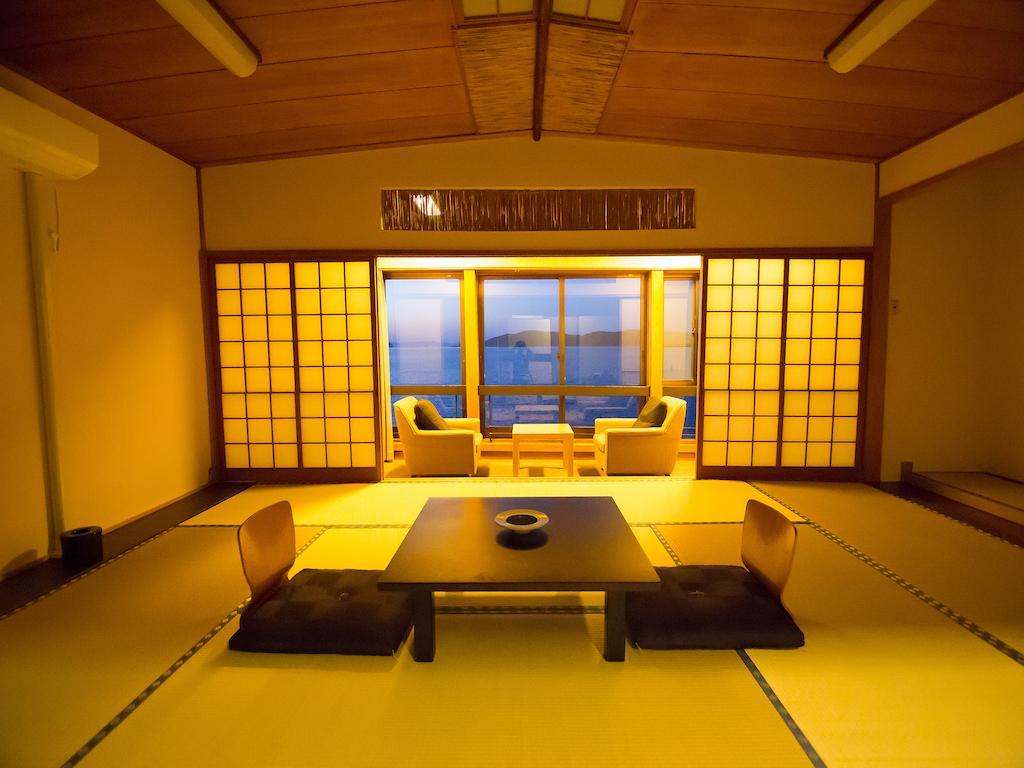 Hotel Wakayama Kada Onsen Kada Kaigetsu Pokój zdjęcie