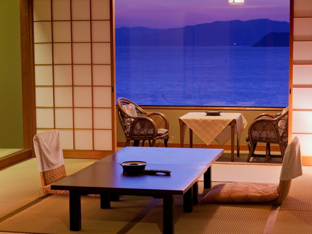 Hotel Wakayama Kada Onsen Kada Kaigetsu Pokój zdjęcie