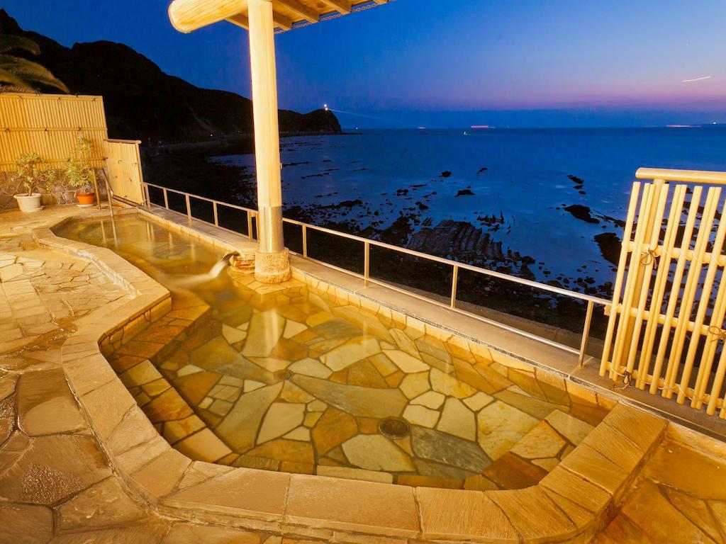 Hotel Wakayama Kada Onsen Kada Kaigetsu Zewnętrze zdjęcie