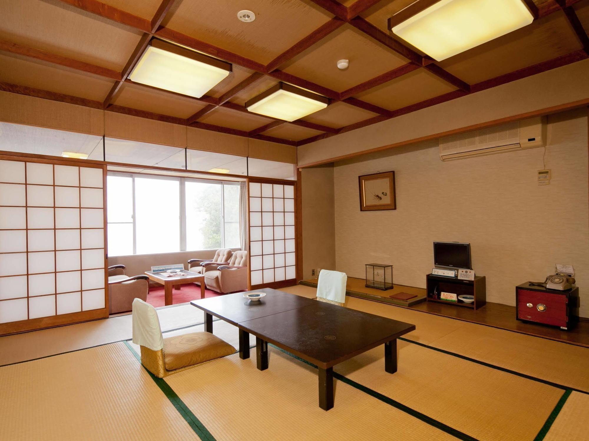 Hotel Wakayama Kada Onsen Kada Kaigetsu Zewnętrze zdjęcie