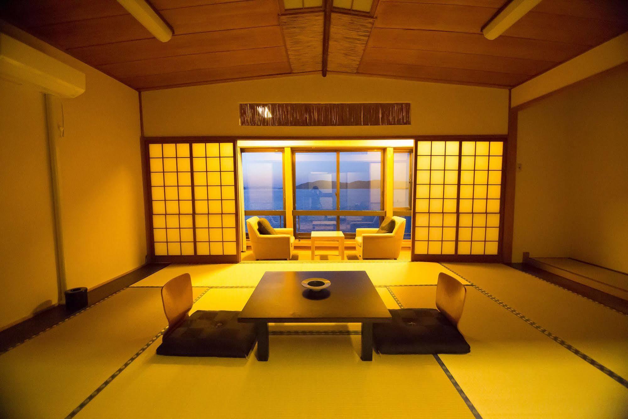 Hotel Wakayama Kada Onsen Kada Kaigetsu Zewnętrze zdjęcie