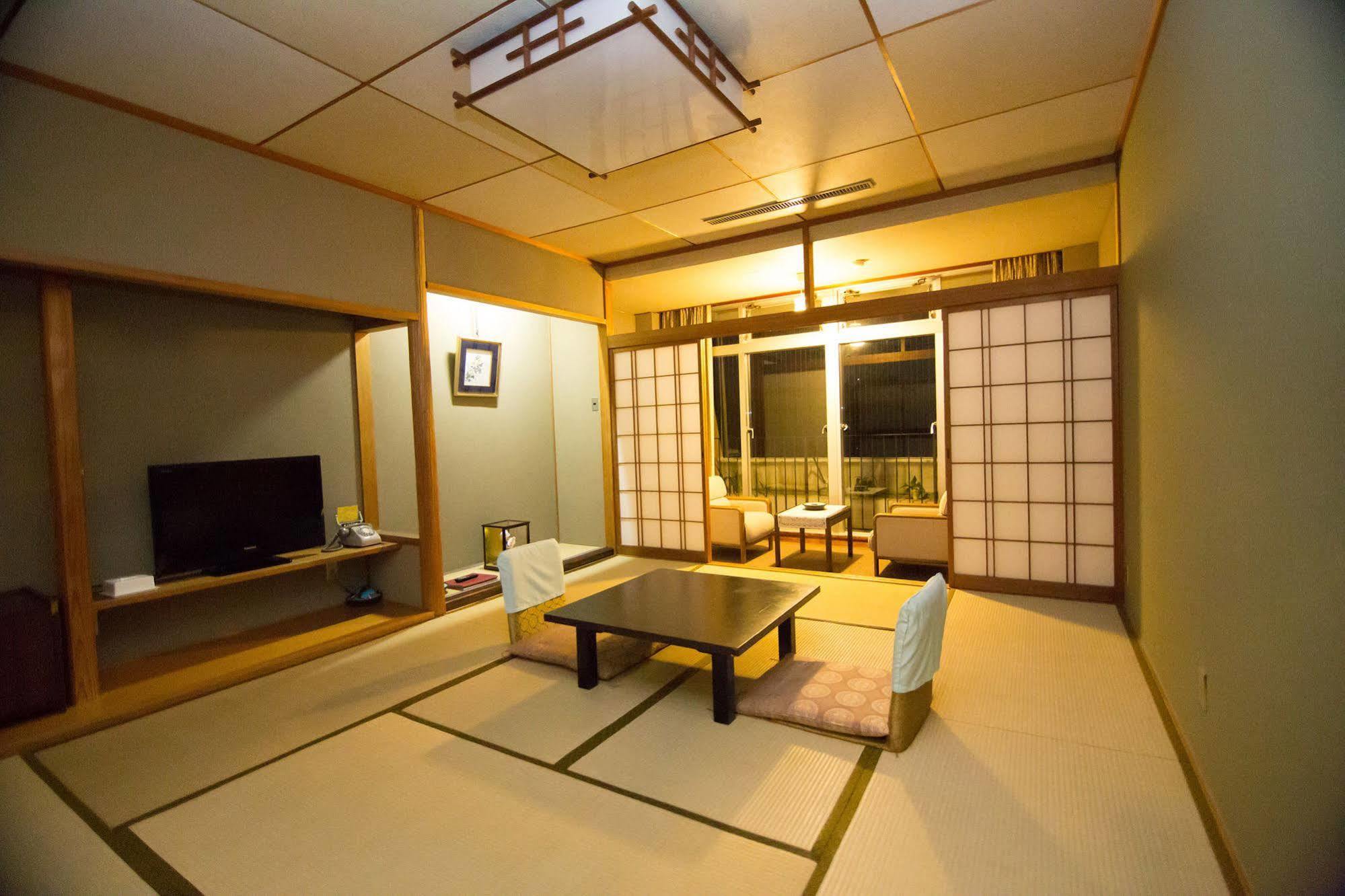Hotel Wakayama Kada Onsen Kada Kaigetsu Zewnętrze zdjęcie