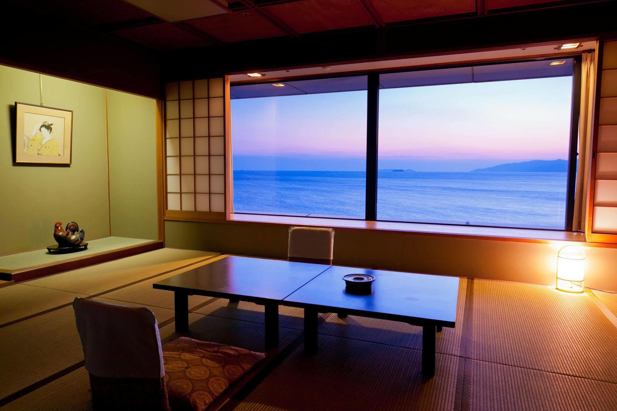 Hotel Wakayama Kada Onsen Kada Kaigetsu Zewnętrze zdjęcie
