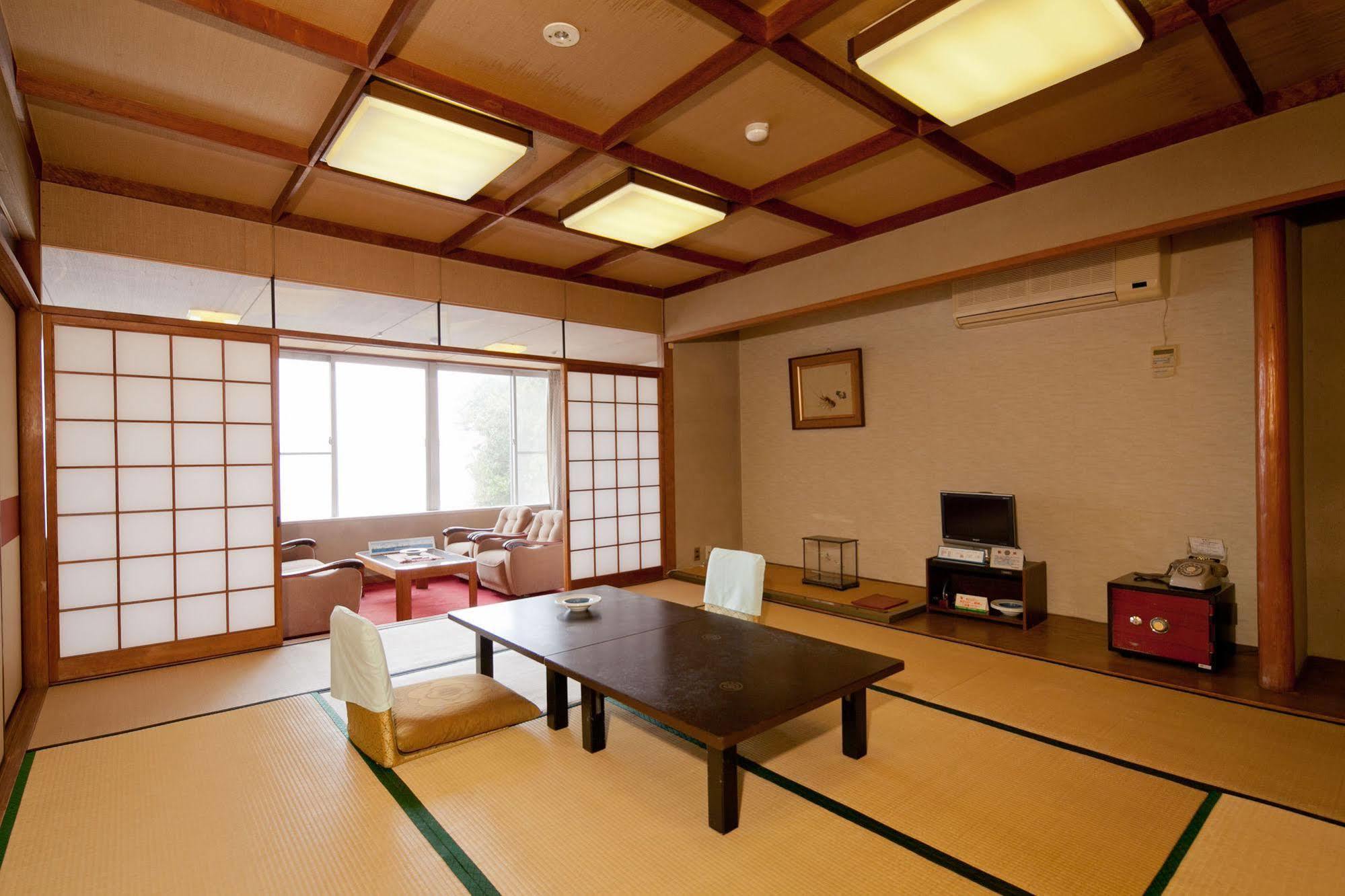 Hotel Wakayama Kada Onsen Kada Kaigetsu Zewnętrze zdjęcie