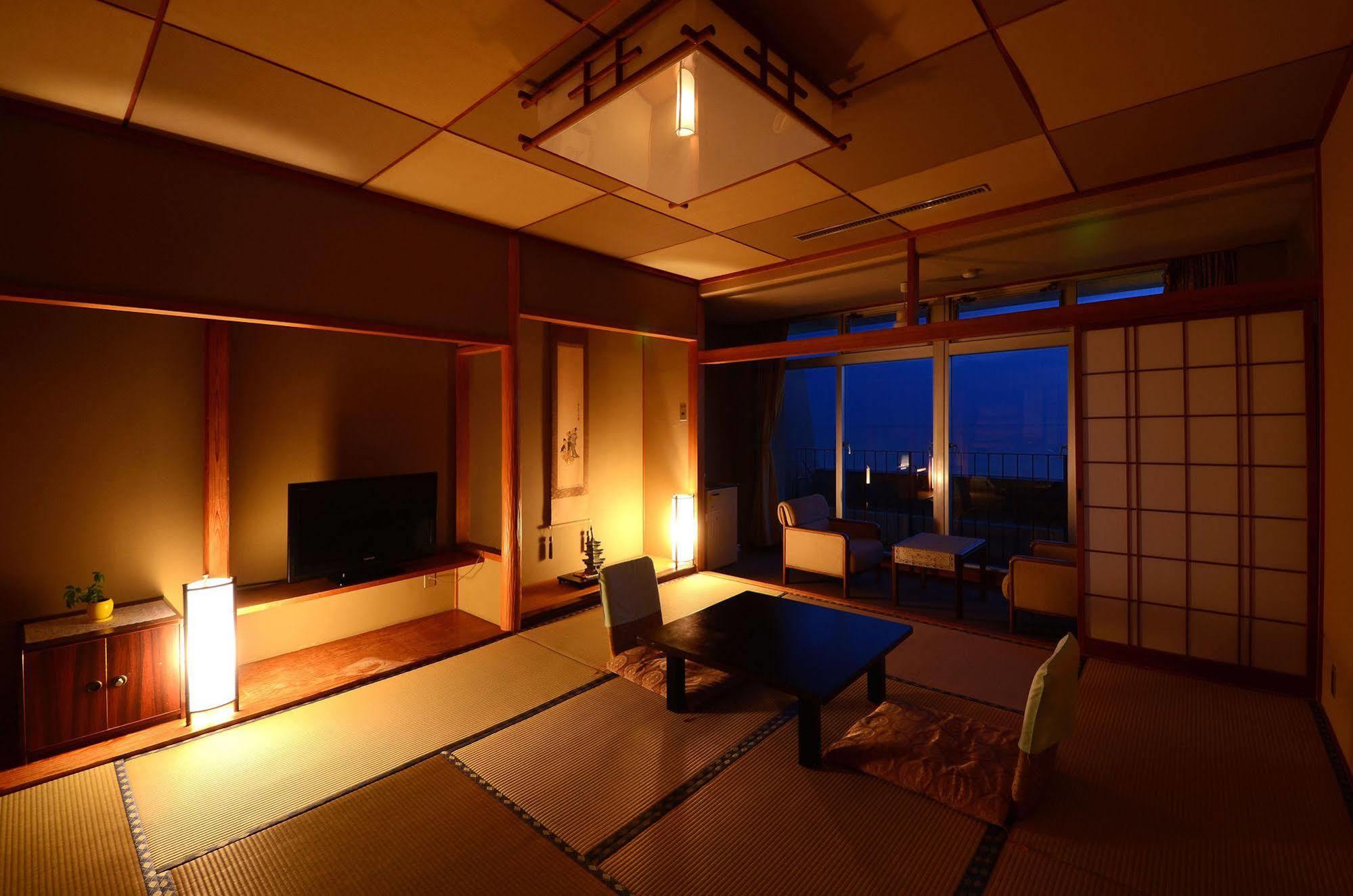Hotel Wakayama Kada Onsen Kada Kaigetsu Zewnętrze zdjęcie